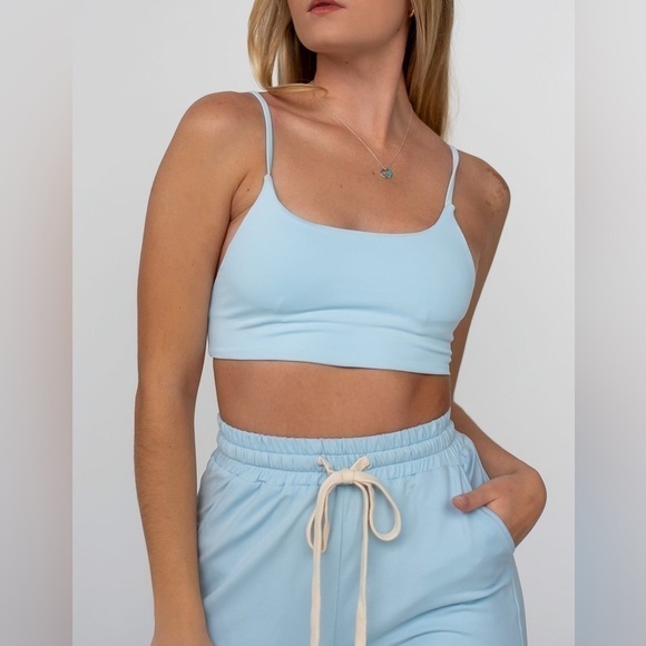By Egreis Light Blue Seamless Jodi Sports Bra | Size Large - Picture 1 of 13